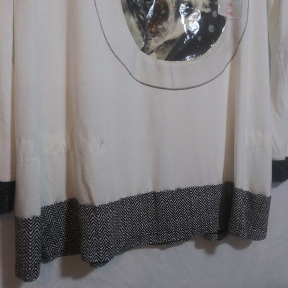 Tricot Chic Knit Cream and Black Long Sleeve Graphic Top Odd Art Luxury Size 10 - Picture 4 of 15